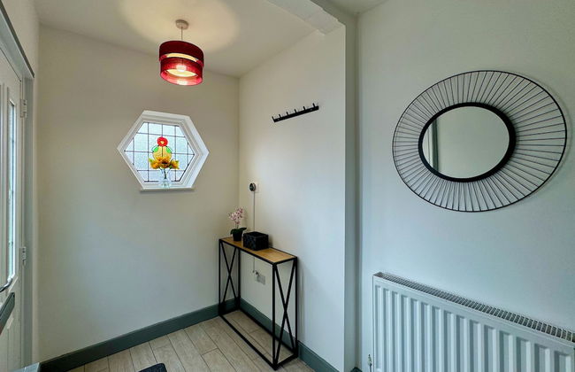 Lenhurst House - Photo 3