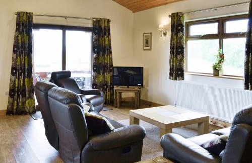 Hawthorn Lodge - Photo 3