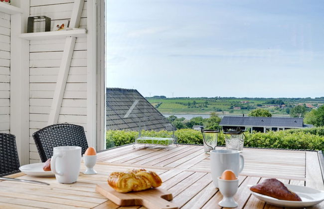 "Edvia" - 700m to the fjord - Photo 9