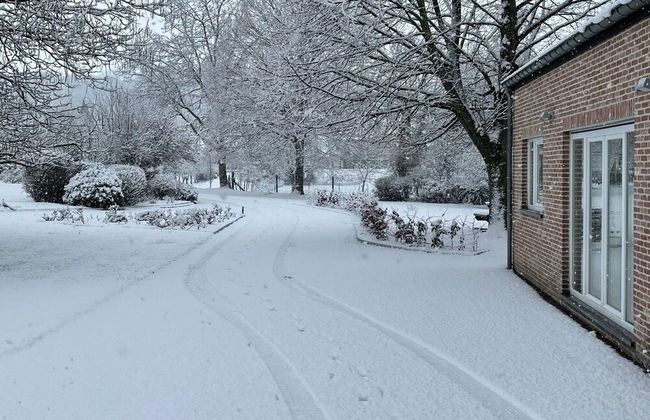 Charming Holiday Home in Bassenge With Garage - Foto 19