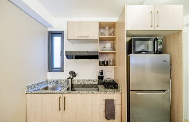 w Monochrome Loft in Santa Ana - Photo 18