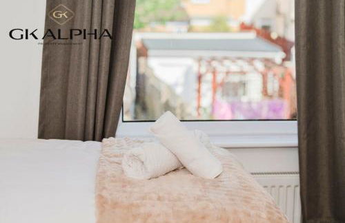 LONG STAY DEALS - 3 Bedroom Home Peterborough With Free Parking and Ultra Fast Wi-Fi Perfect for Work Stays and Vacations - Foto 33