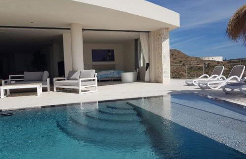 Andaluz Getaway - Photo 4