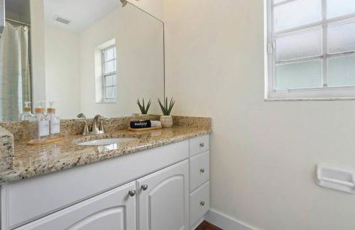 Jupiter's Beacon Villa - Photo 18