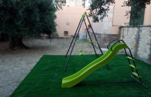 Tzitzifes Stone Mansion - Foto 24