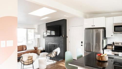 Chic Mid-Century Home Near Olde Town Arvada - Foto 2