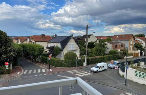 Luxueux Studio Neuf-Balcon-6min Gare-15min Paris - Foto 50