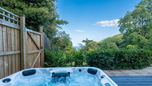 Torquay Beachside Hot Tub Stay - Foto 1, Garden, Garden view