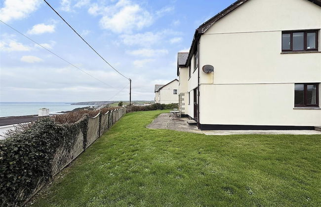 Seaside Escape-sleeps10-family&petfriendly-balcony - Foto 22