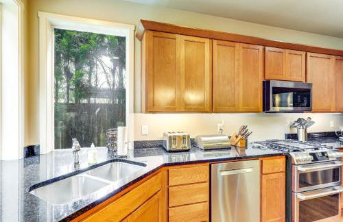 Gateway to Greater Seattle! Spacious, Modern Home - Foto 11