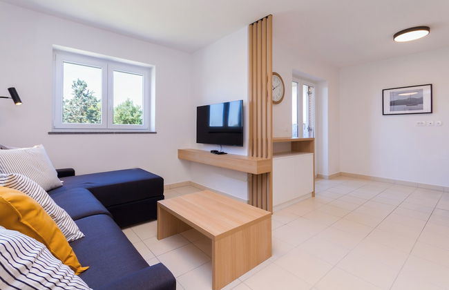 Premium Sea Side Marina Apartment 310 - Photo 18