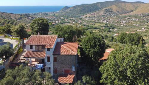 Elegante villa panoramica con giardino e idromassaggio a 10 minuti dal mare - Foto 5