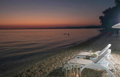 Acrotel Athena Villa - Photo 19