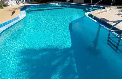 Sunset and Beach view apartment 402 - Photo 8