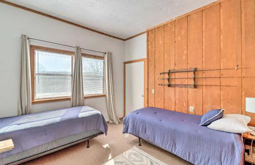 Walk to White River Home with Deck in Flippin! - Foto 18