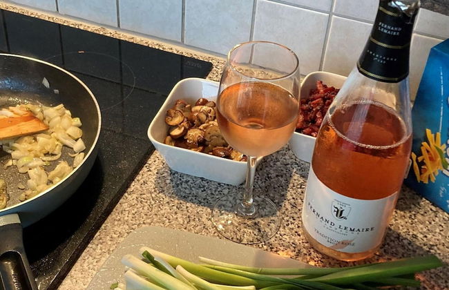 Spacious Villa with Hot Tub & Sauna in Ardennes - Foto 15