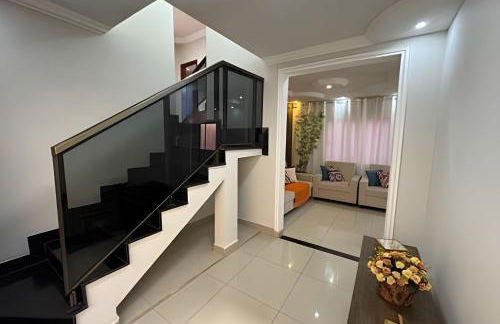 Espaçosa casa próxima ao Centro - Foto 31