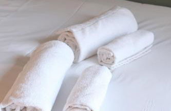 Studio avec parking privé à 8 min du tram - Foto 4