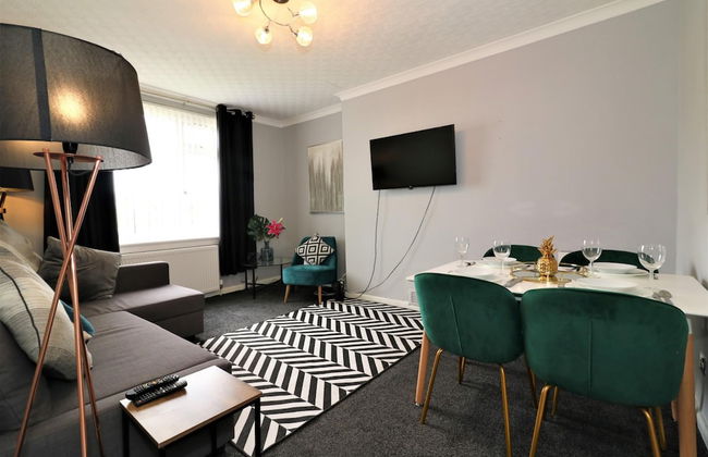 Carfin House - Motherwell - Photo 52