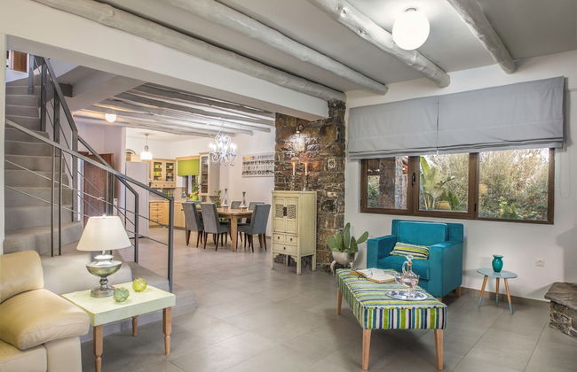 Chania Secluded Gem - Kallithea Private Pool Villa - Photo 10