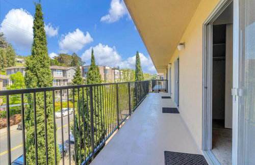 Peaceful Family Friendly 2BR 2BA Entire Apt Unit in Belmont Hill - Foto 17