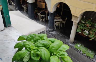 Vista sul carruggio, centro storico di Chiavari - Photo 11