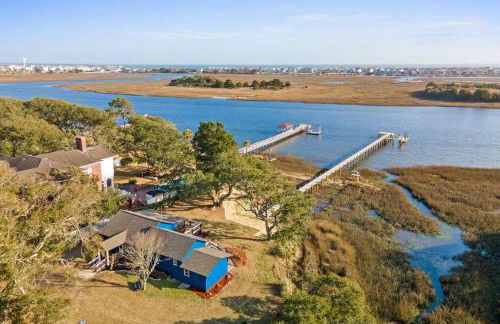 Dolphin Cove - Whole WATERFRONT House with Dock - Foto 9