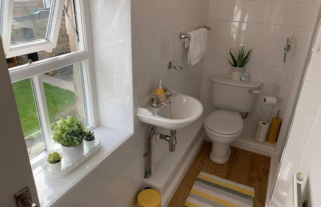 Lancaster 1 bed Cottage Apartment- M6 - Lancs Uni - Photo 8