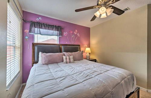 Spacious Family Home with Spa in Davenport! - Photo 15