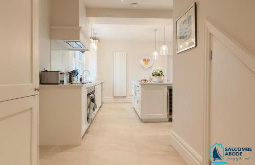 Ultimate Coastal Luxury - 5 Bed, Spacious, Parking, Hot Tub - Foto 57