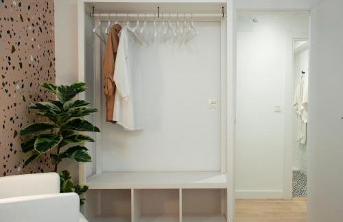 Duerme junto a la Plaza de Toros de Granada. - Foto 13