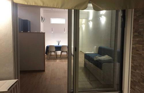 Terrazza finemente ristrutturata di fronte al mare - Foto 7