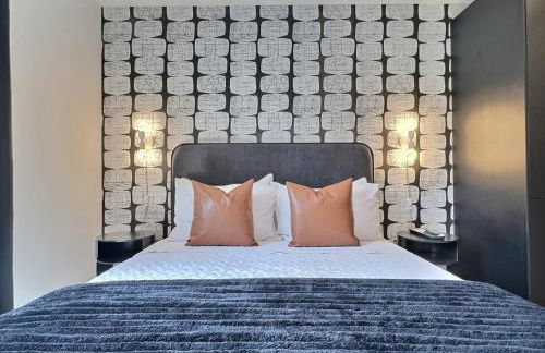 Cozy Downtown Spot, Gym, 5 min to Hospital) for field - Foto 32