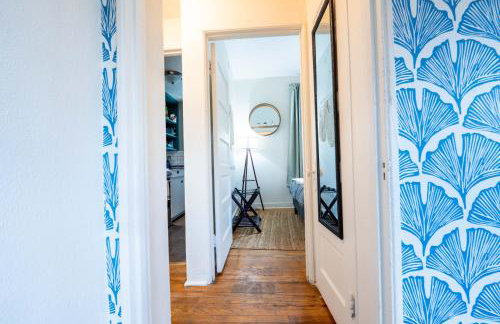 Bloom and Relax Historic 1BR in Downtown - Foto 39