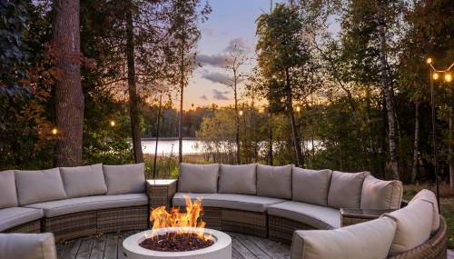 Lakefront Retreat, Mins to Dtown, Firepit, Hot Tub, Pet friendly! - Foto 2