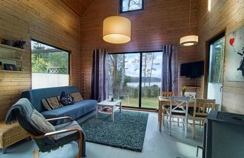 Scandinavian-style lake house - Photo 6