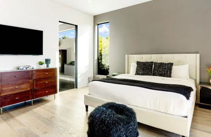 Private LA Retreat w Pool Hot Tub Fire Pit Near Melrose Ave The Martel House by AvantStay - Foto 32