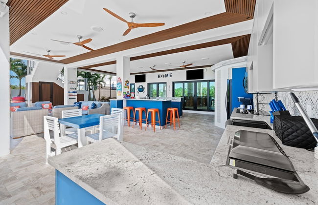 Luxury Seaside Escape Pool Dock Scenic Views - Foto 62