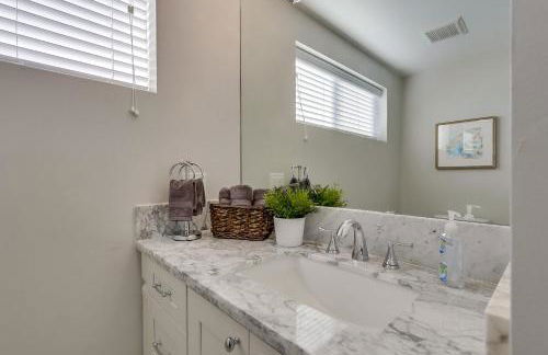 5 Bedroom plus loft room, 3 Bath home - Photo 44