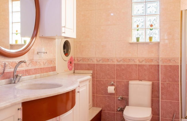 Spacious Detached House With Garden in Izmir - Foto 22