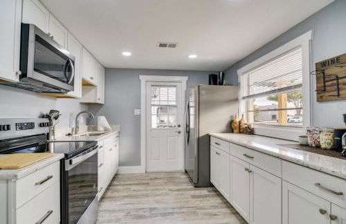 Walk to Restaurants Home with Yard in Safety Harbor - Foto 2