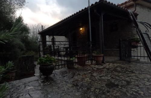 Levantes Mansion - Photo 42