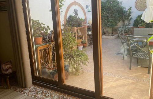 House -Sleeps 6-Garden-Fireplace - Photo 23