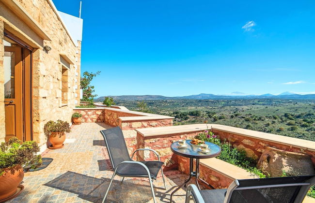 Venetian Mansion, 2 Separate Houses, Heated Pool in Kastellos, North-west Coast - Foto 19