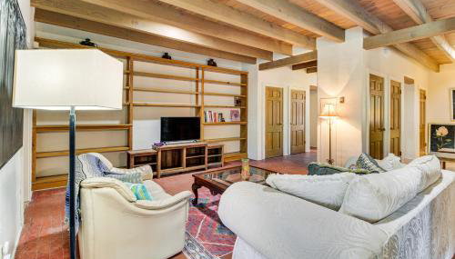 3 Mi to Zoo and Garden ABQ Home with Heated Pool! - Foto 4