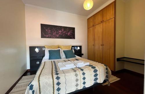 Casas da Avenida e do Pico - Foto 22