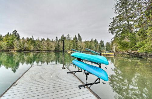 Dreamy Bayfront Cabin with View, Dock and Kayaks - Foto 21