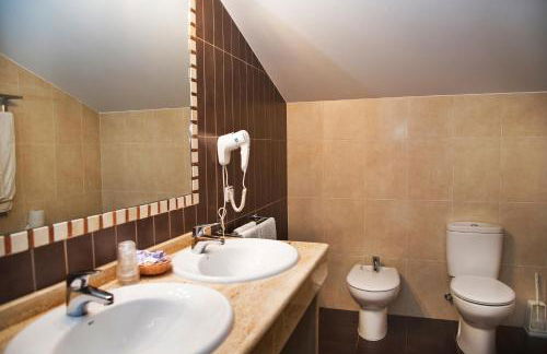 Antiguo Casino de los Arribes - Photo 53