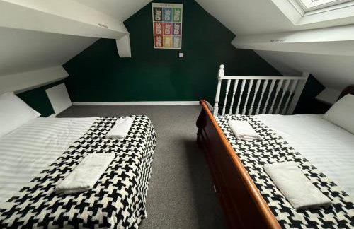 61 Moorfields city centre apartment sleeps 10 - Photo 33