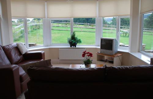 Shallcross Hall Cottages - Blackbrook - Photo 3